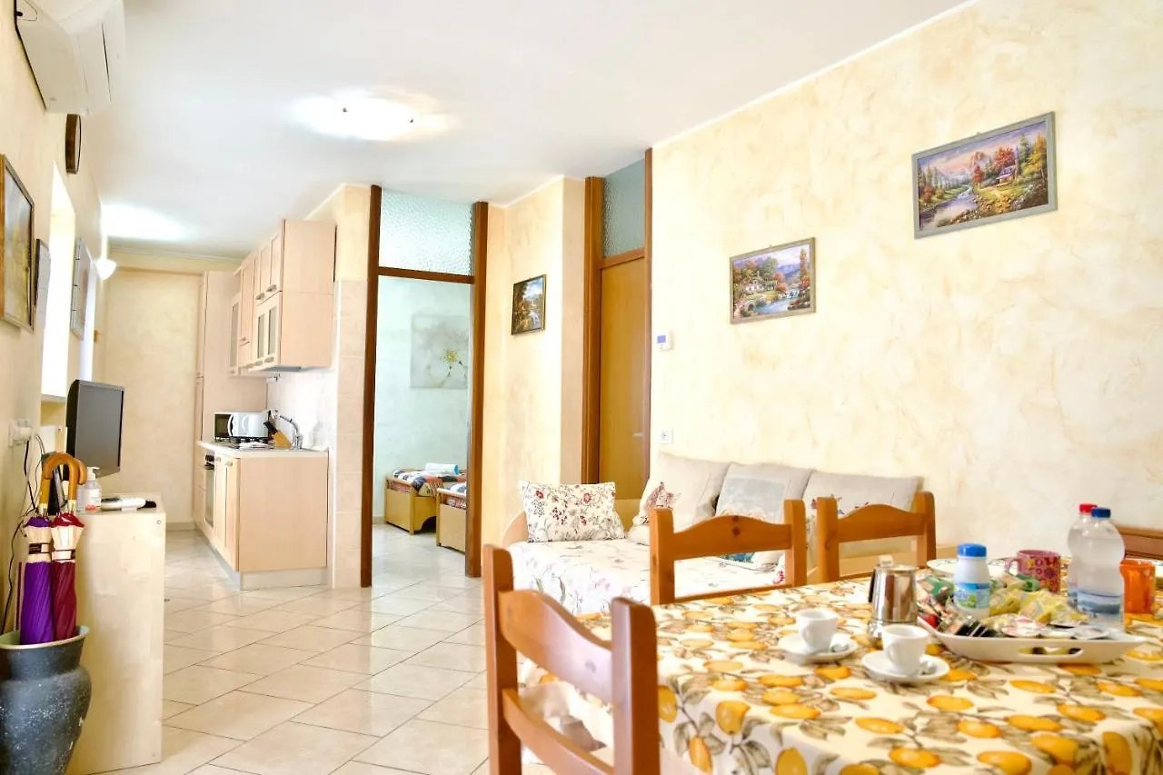 Il Portichetto Guest House Perledo