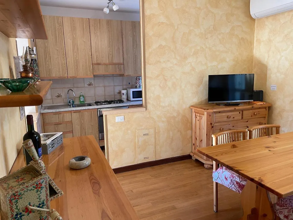 Il Portichetto Guest House Perledo Italy