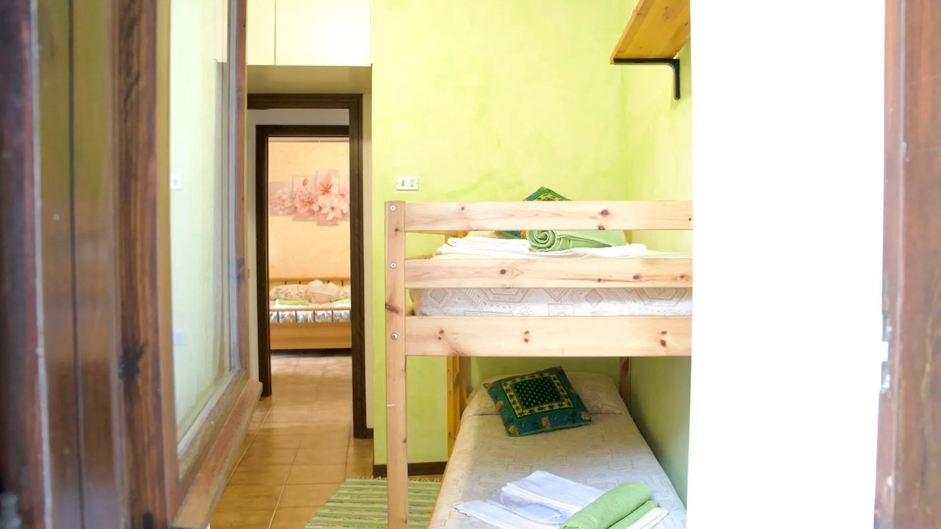 Il Portichetto Guest House Perledo 3*,